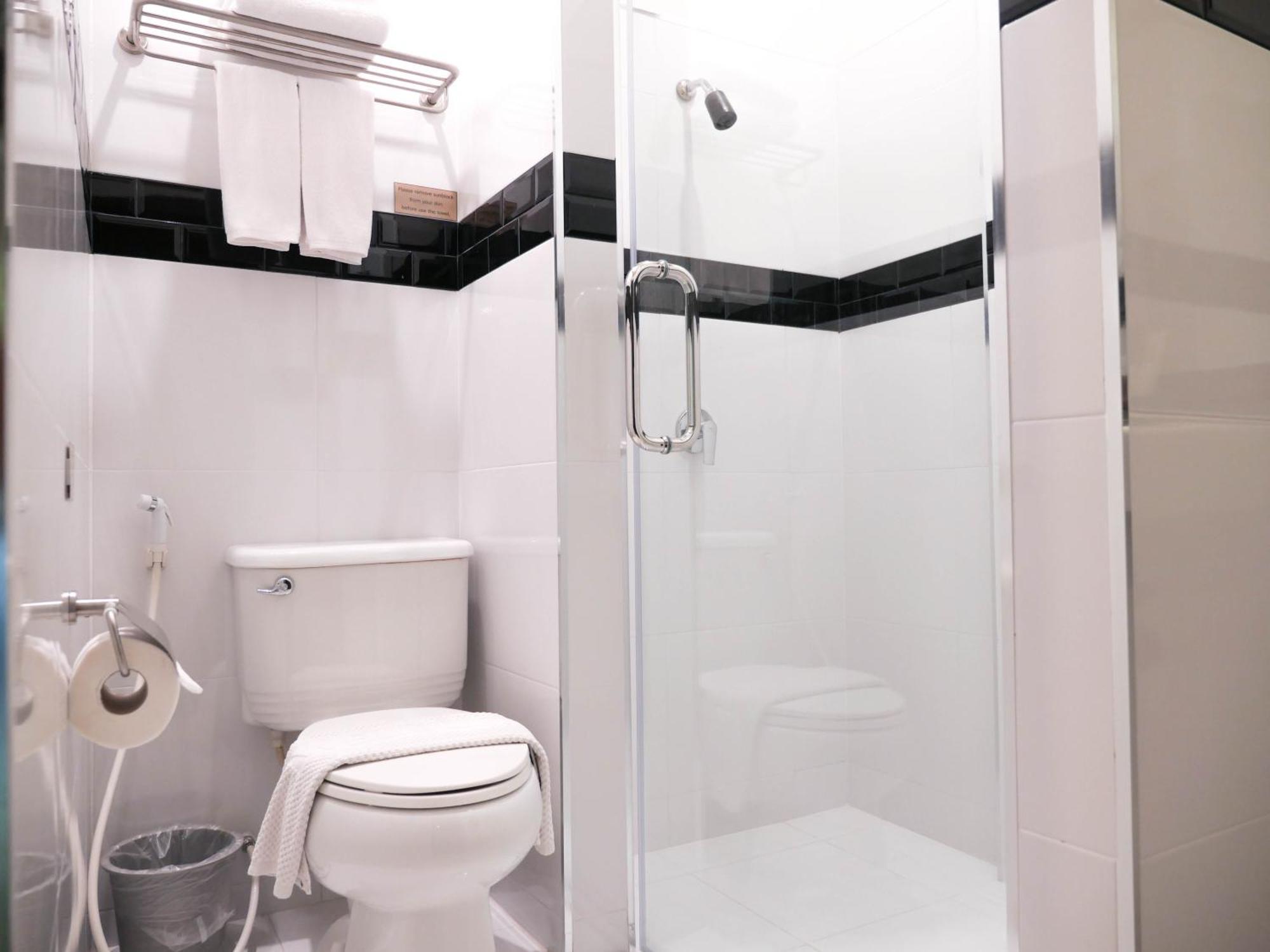 Deluxe Double or Twin Room,1139546344:JPEG